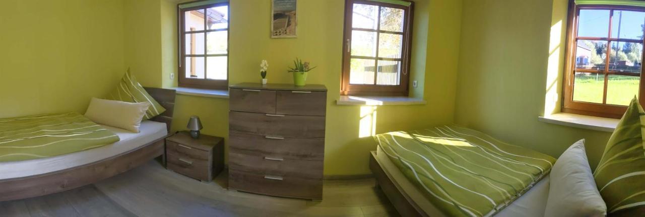 Ferienwohnung Aus-Zeit Auf Dem Lande Bad Gottleuba-Berggiesshuebel ภายนอก รูปภาพ