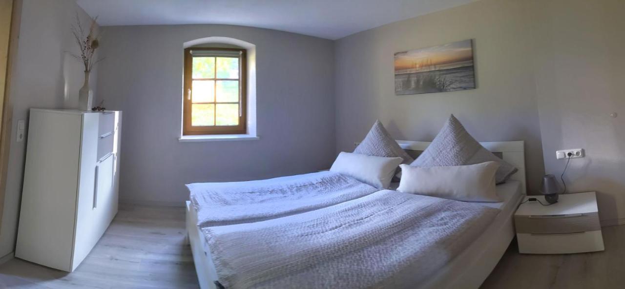 Ferienwohnung Aus-Zeit Auf Dem Lande Bad Gottleuba-Berggiesshuebel ภายนอก รูปภาพ