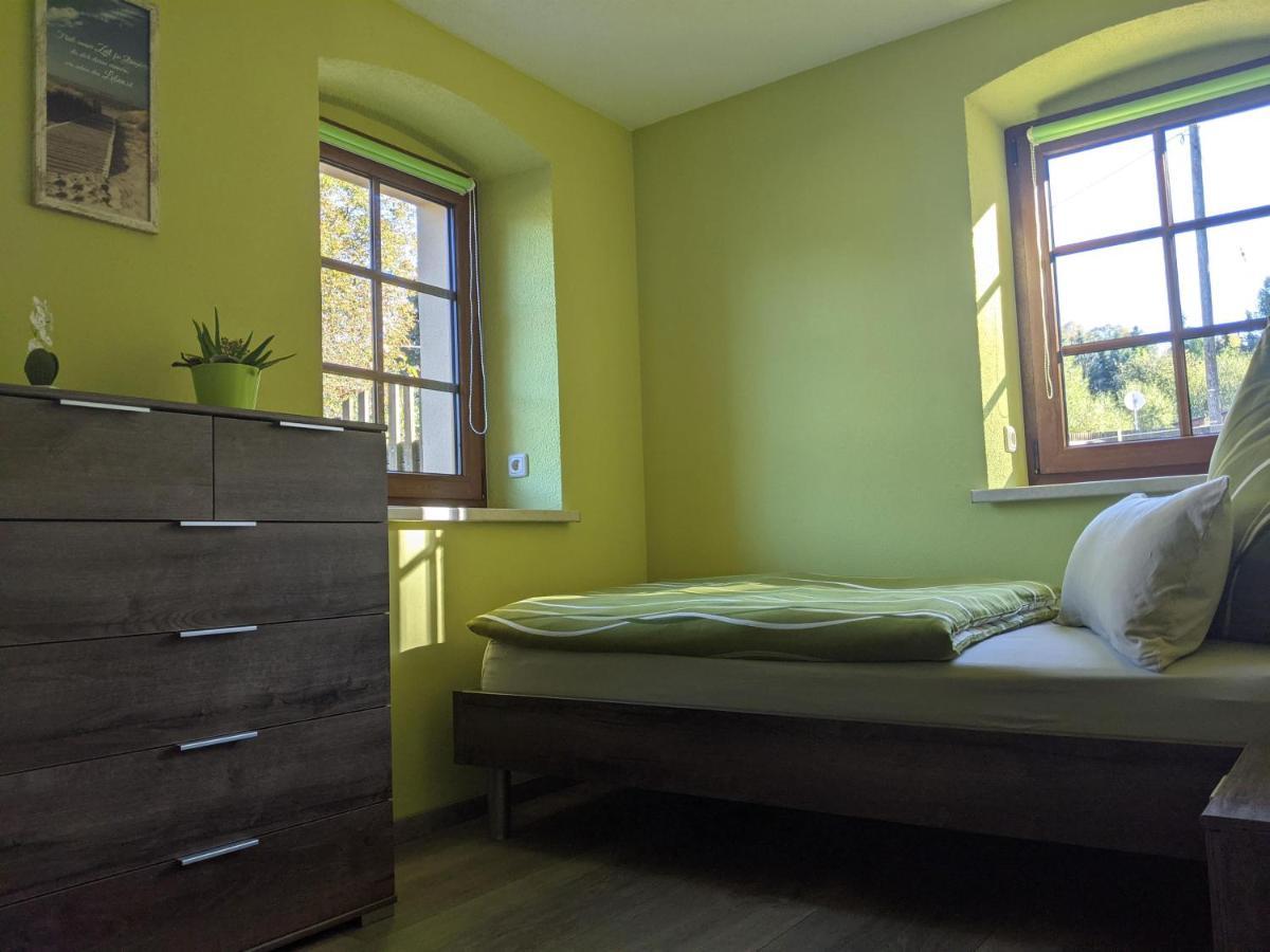 Ferienwohnung Aus-Zeit Auf Dem Lande Bad Gottleuba-Berggiesshuebel ภายนอก รูปภาพ