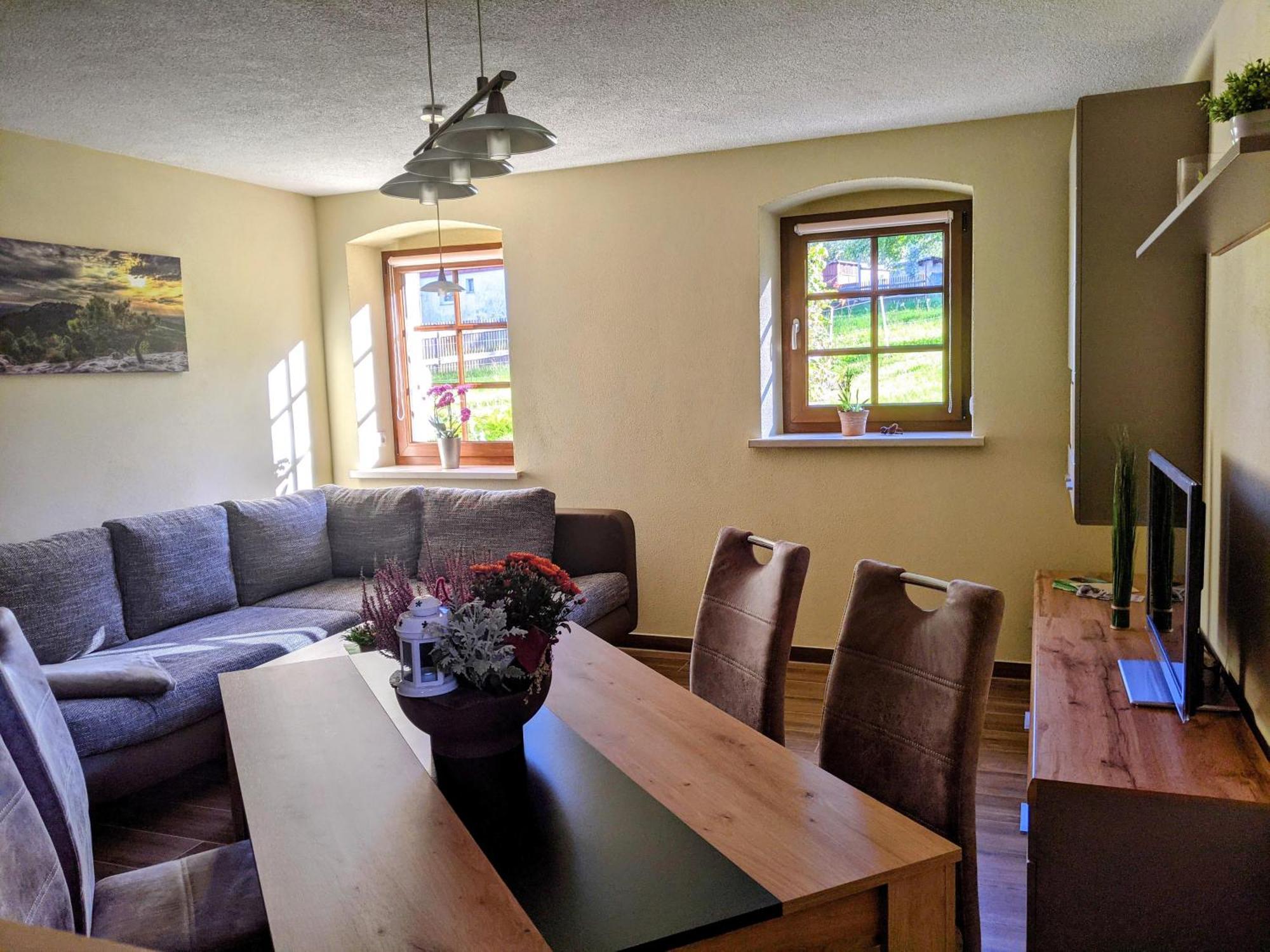 Ferienwohnung Aus-Zeit Auf Dem Lande Bad Gottleuba-Berggiesshuebel ภายนอก รูปภาพ